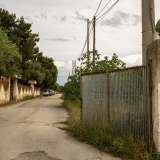 Per raggiungerla svoltiamo a destra su strada privata Fratelli Costantino...